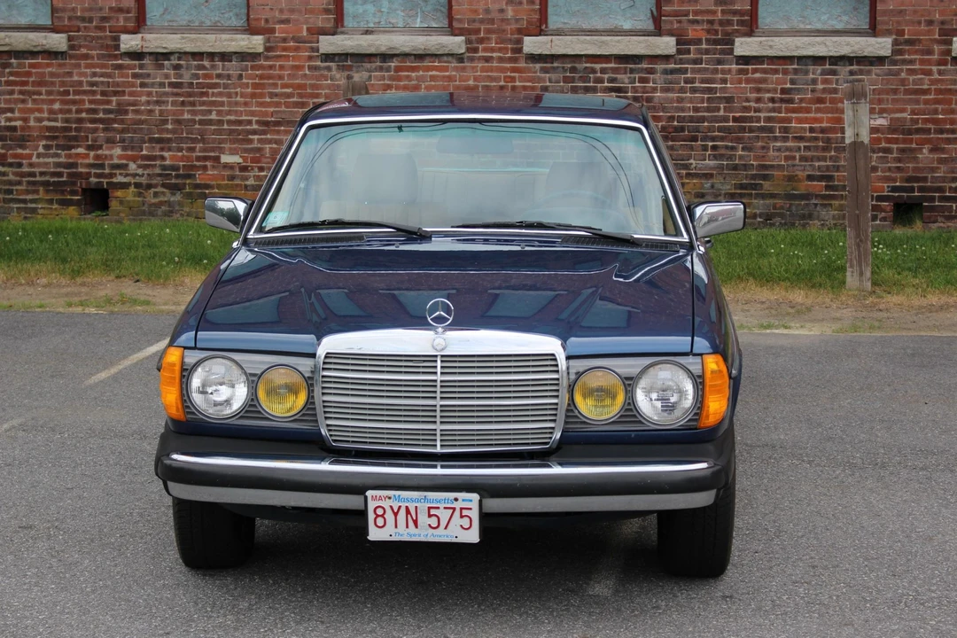 1985 Mercedes-Benz W123 Coupe (C123) - Image 23 of 31
