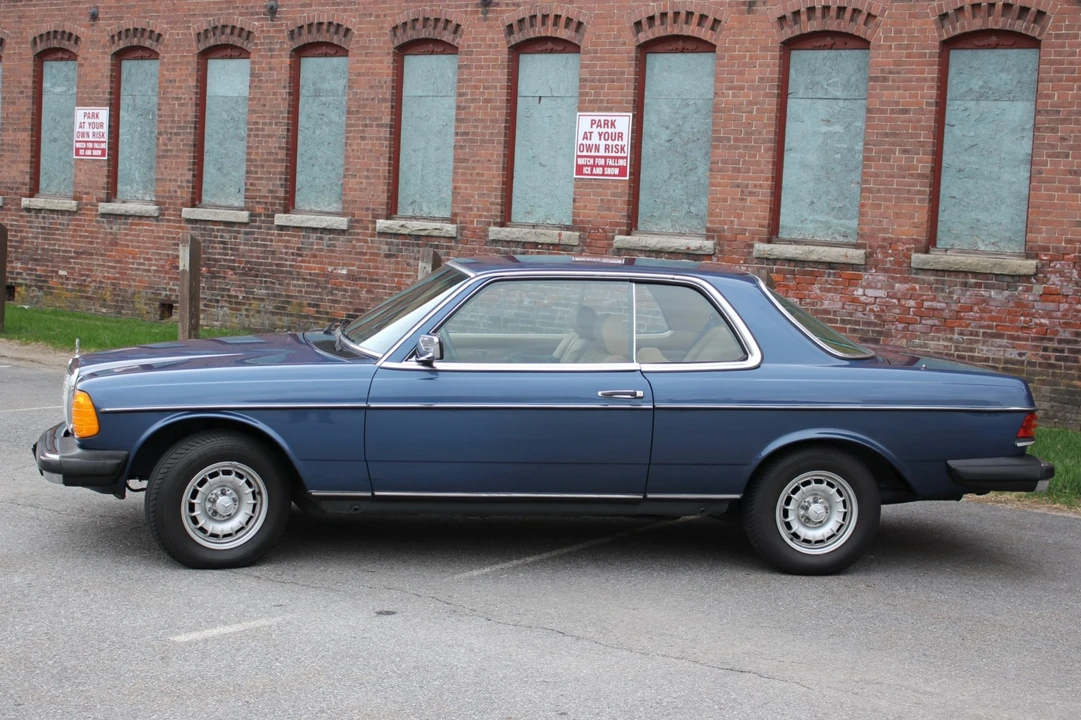 1985 Mercedes-Benz W123 Coupe (C123) - Image 11 of 31