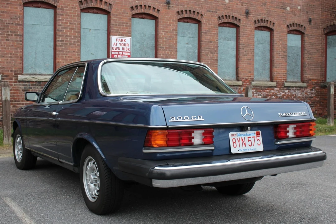 1985 Mercedes-Benz W123 Coupe (C123) - Image 14 of 31