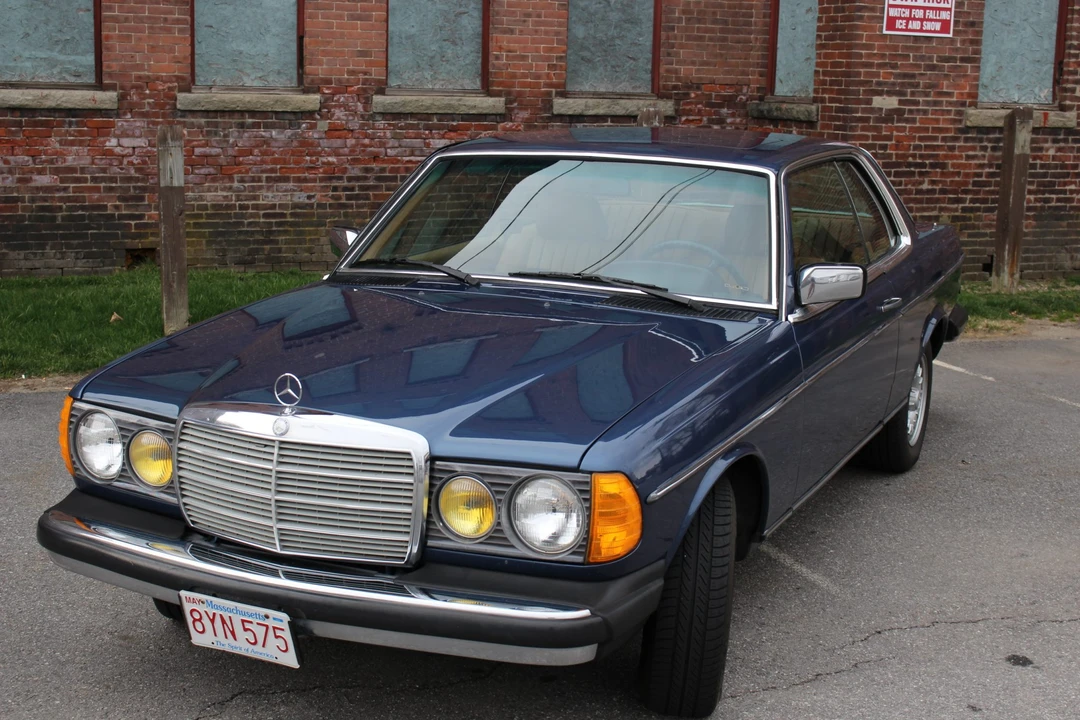 1985 Mercedes-Benz W123 Coupe (C123) - Image 5 of 31
