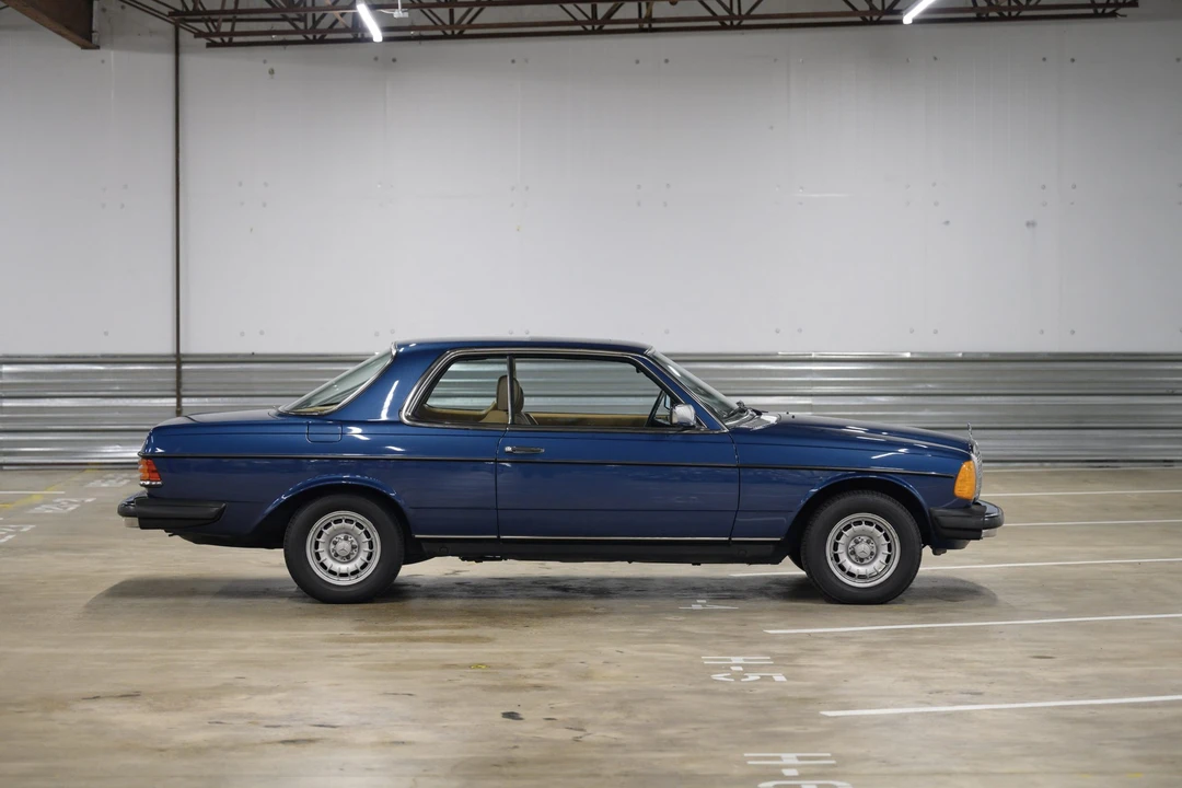 1985 Mercedes-Benz W123 Coupe (C123) - Image 10 of 31