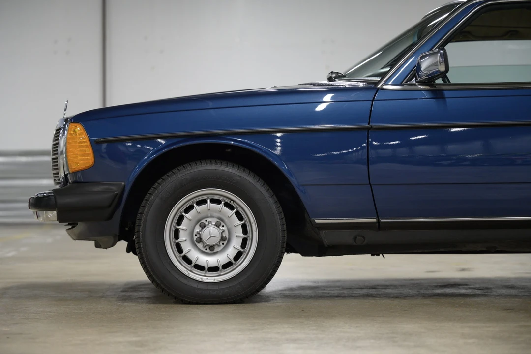 1985 Mercedes-Benz W123 Coupe (C123) - Image 26 of 31