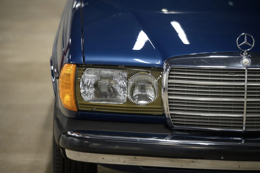 1985 Mercedes-Benz W123 Coupe (C123) - Image 18 of 31