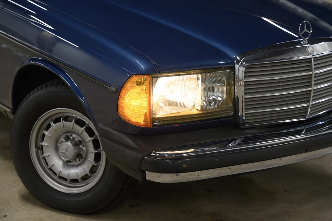 1985 Mercedes-Benz W123 Coupe (C123) - Image 20 of 31