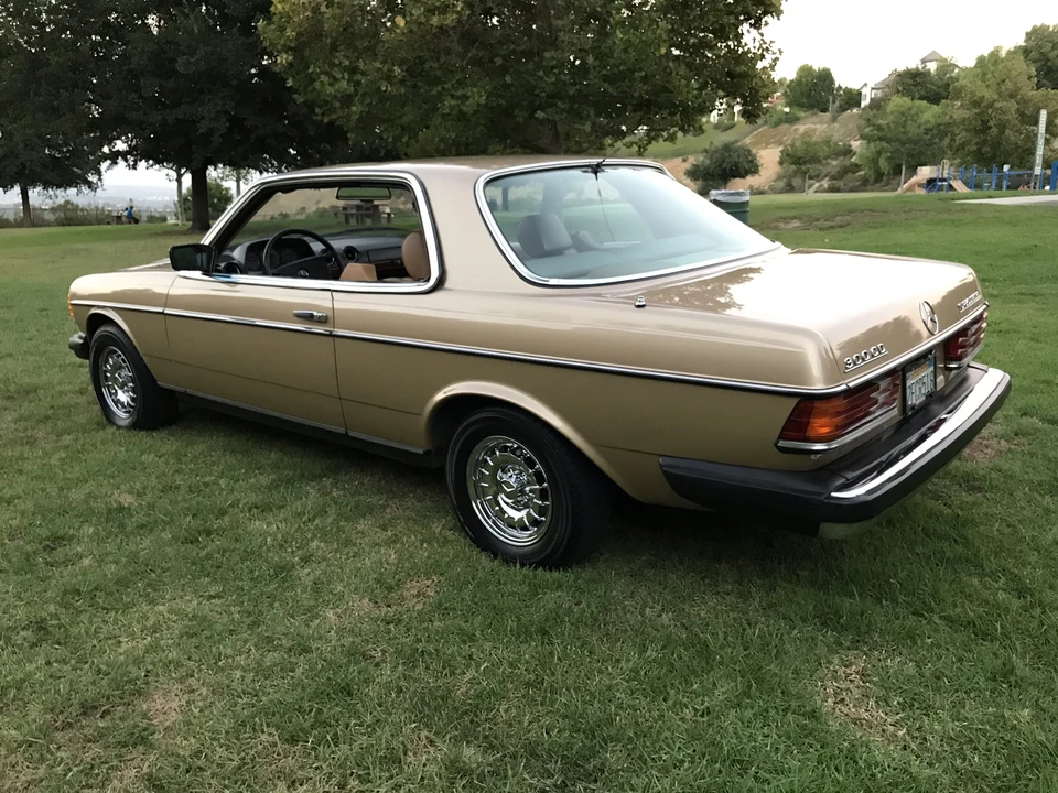 1985 Mercedes-Benz W123 Coupe (C123) - Image 16 of 31