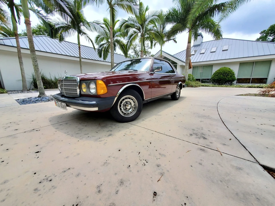 1985 Mercedes-Benz W123 Coupe (C123) - Image 6 of 31