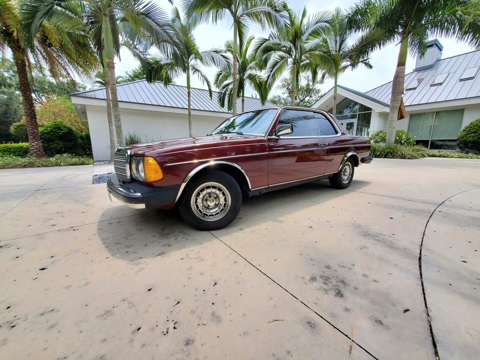 1985 Mercedes-Benz W123 Coupe (C123) - Image 7 of 31