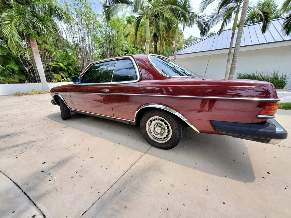 1985 Mercedes-Benz W123 Coupe (C123) - Image 10 of 31
