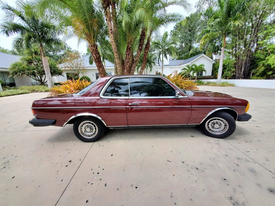 1985 Mercedes-Benz W123 Coupe (C123) - Image 15 of 31