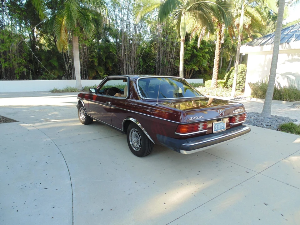 1985 Mercedes-Benz W123 Coupe (C123) - Image 25 of 31