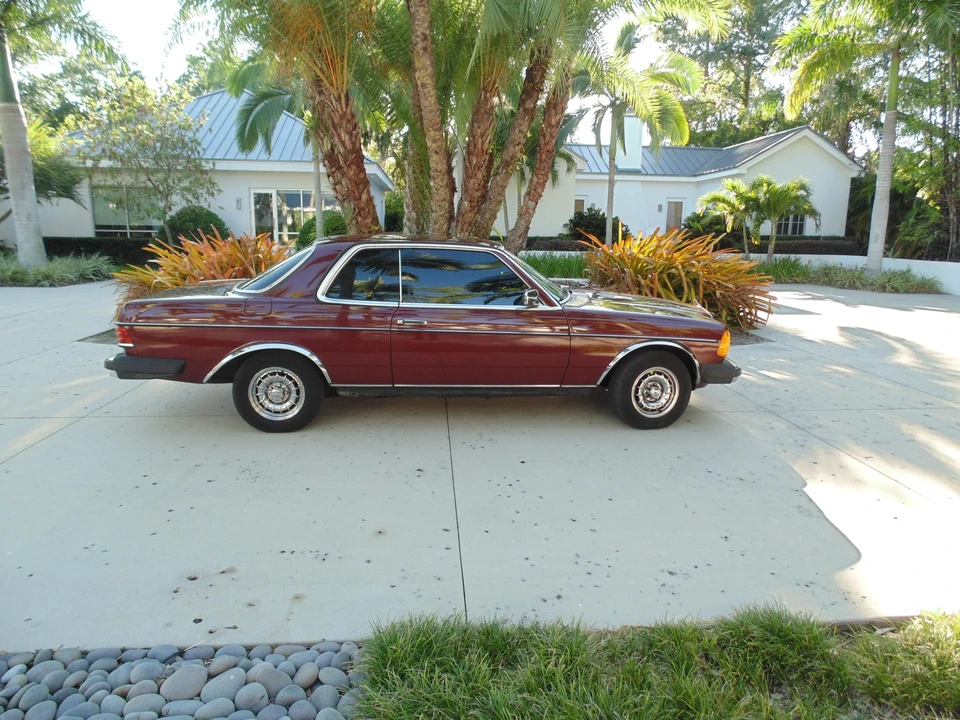 1985 Mercedes-Benz W123 Coupe (C123) - Image 29 of 31