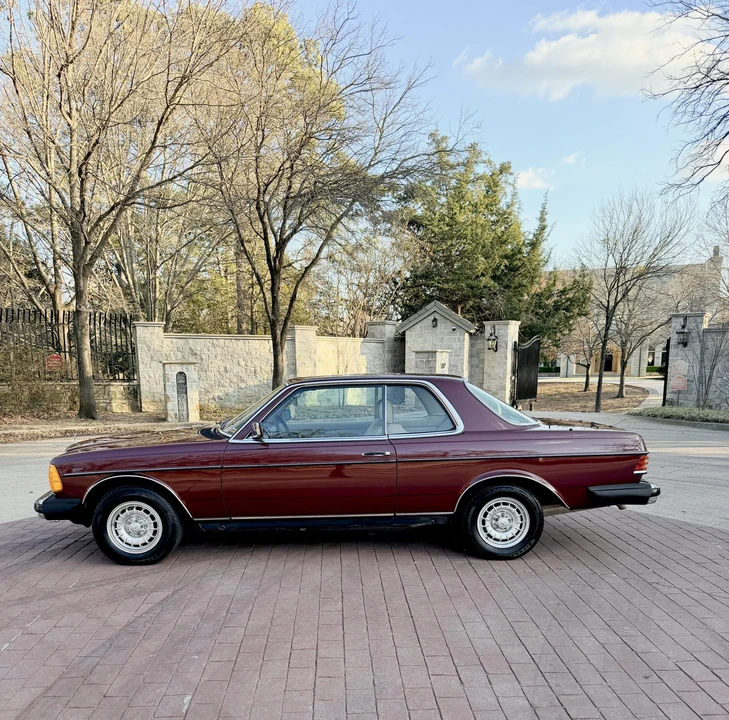 1985 Mercedes-Benz W123 Coupe (C123) - Image 8 of 31