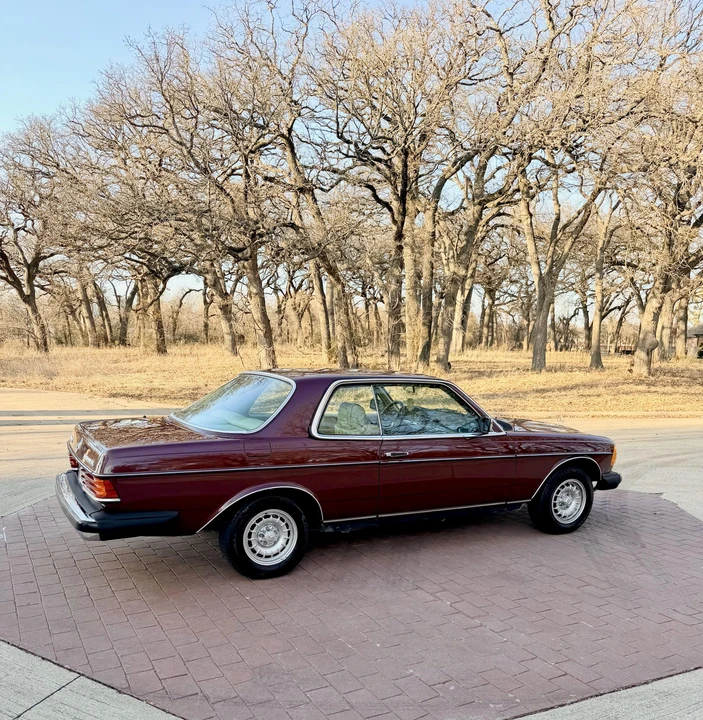 1985 Mercedes-Benz W123 Coupe (C123) - Image 22 of 31
