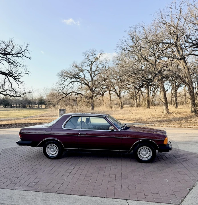 1985 Mercedes-Benz W123 Coupe (C123) - Image 24 of 31