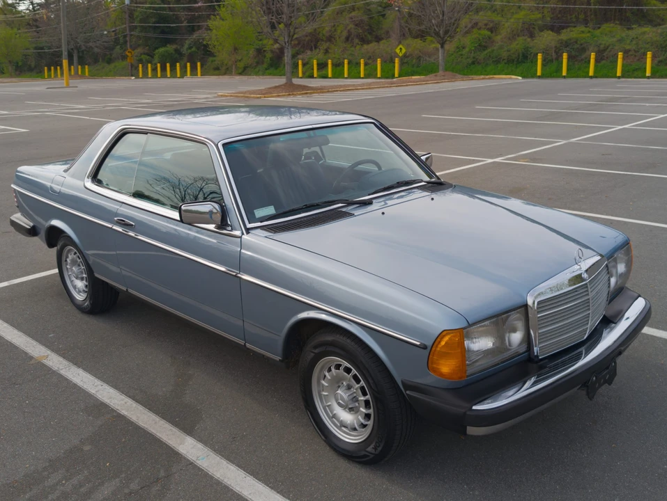 1985 Mercedes-Benz W123 Coupe (C123) - Image 10 of 31
