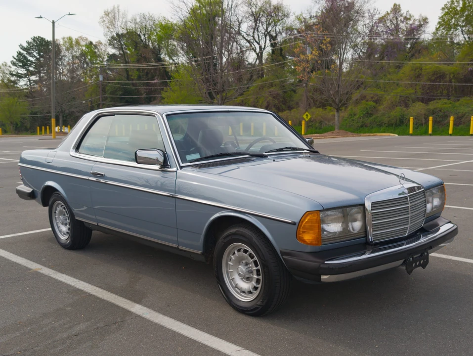 1985 Mercedes-Benz W123 Coupe (C123) - Image 9 of 31