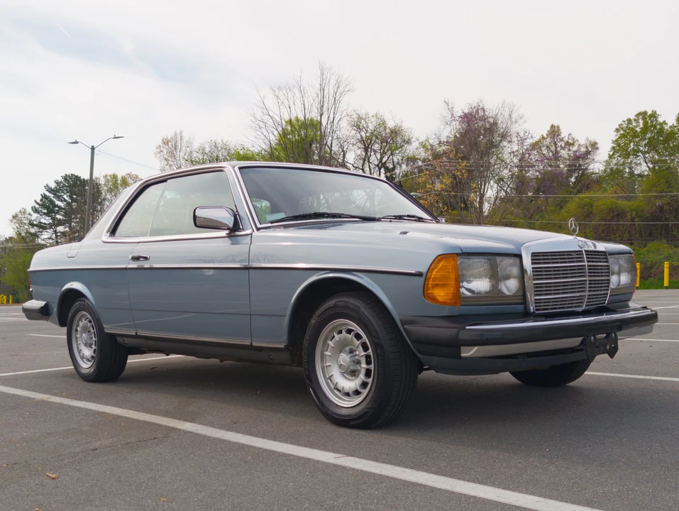 1985 Mercedes-Benz W123 Coupe (C123) - Image 8 of 31