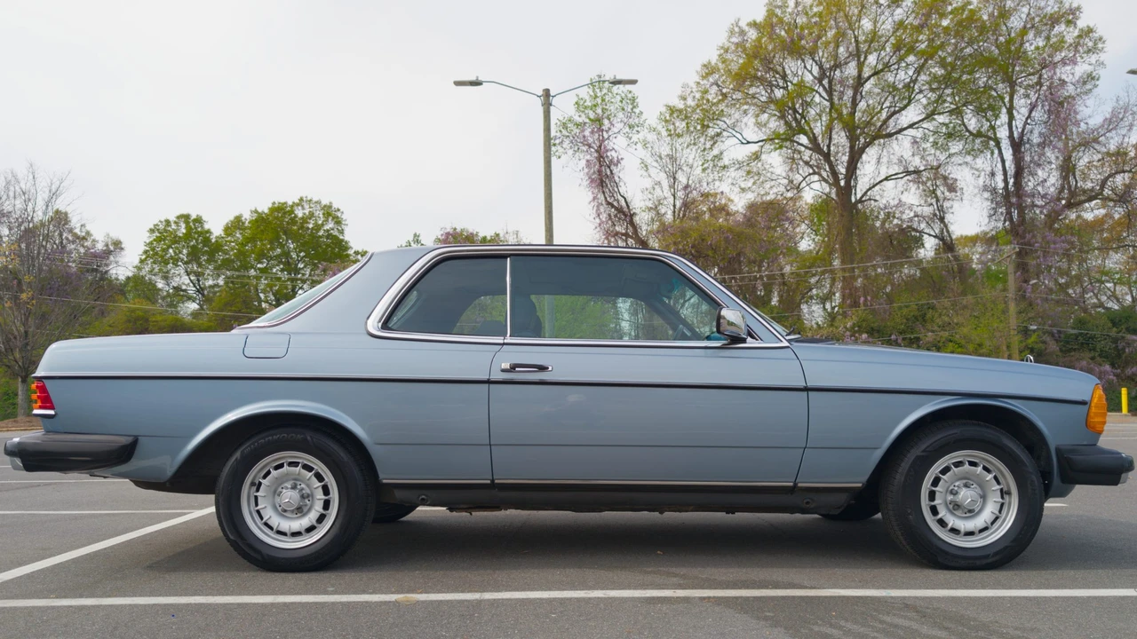 1985 Mercedes-Benz W123 Coupe (C123) - Image 12 of 31
