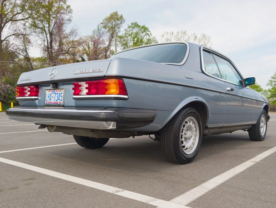 1985 Mercedes-Benz W123 Coupe (C123) - Image 14 of 31