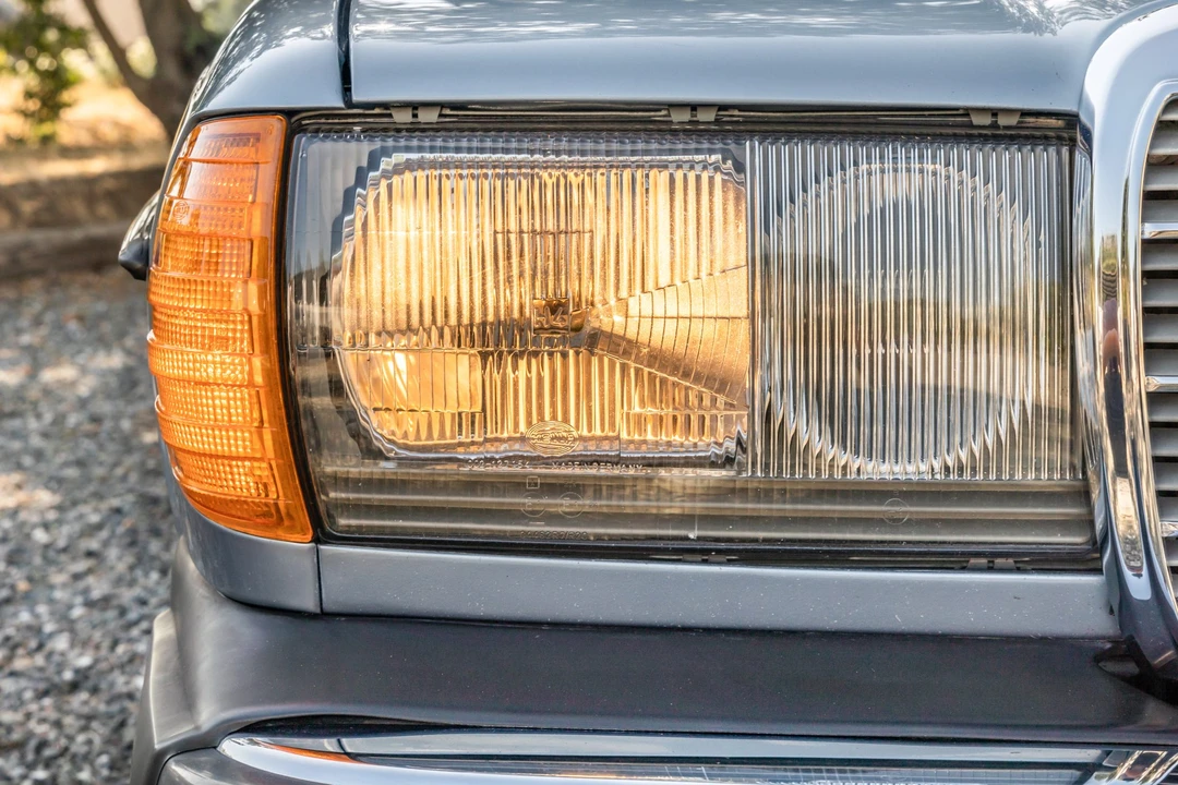 1985 Mercedes-Benz W123 Coupe (C123) - Image 13 of 31