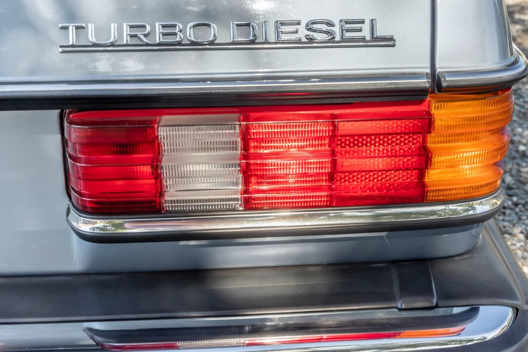 1985 Mercedes-Benz W123 Coupe (C123) - Image 16 of 31
