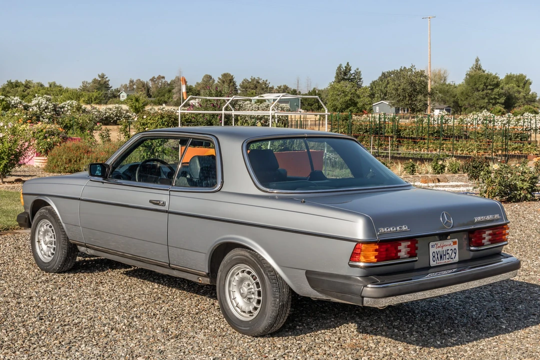 1985 Mercedes-Benz W123 Coupe (C123) - Image 8 of 31