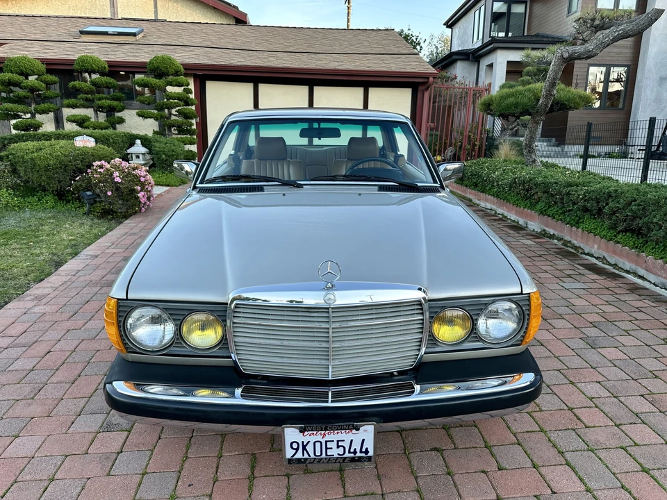 1985 Mercedes-Benz W123 Coupe (C123) - Image 17 of 31