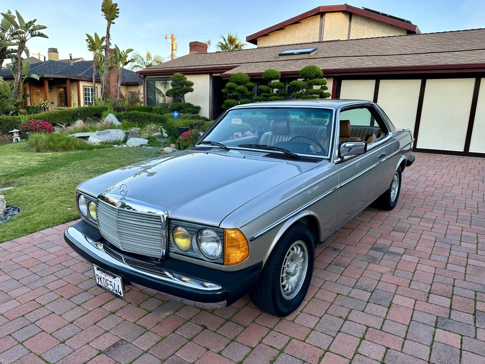 1985 Mercedes-Benz W123 Coupe (C123) - Image 18 of 31
