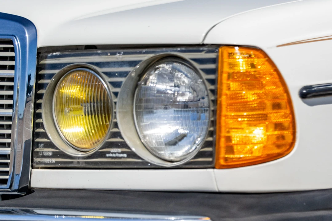 1985 Mercedes-Benz W123 Coupe (C123) - Image 20 of 31