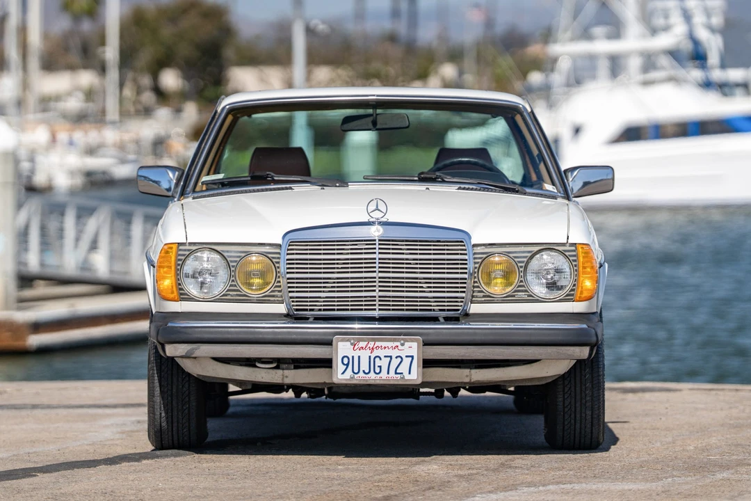 1985 Mercedes-Benz W123 Coupe (C123) - Image 3 of 31