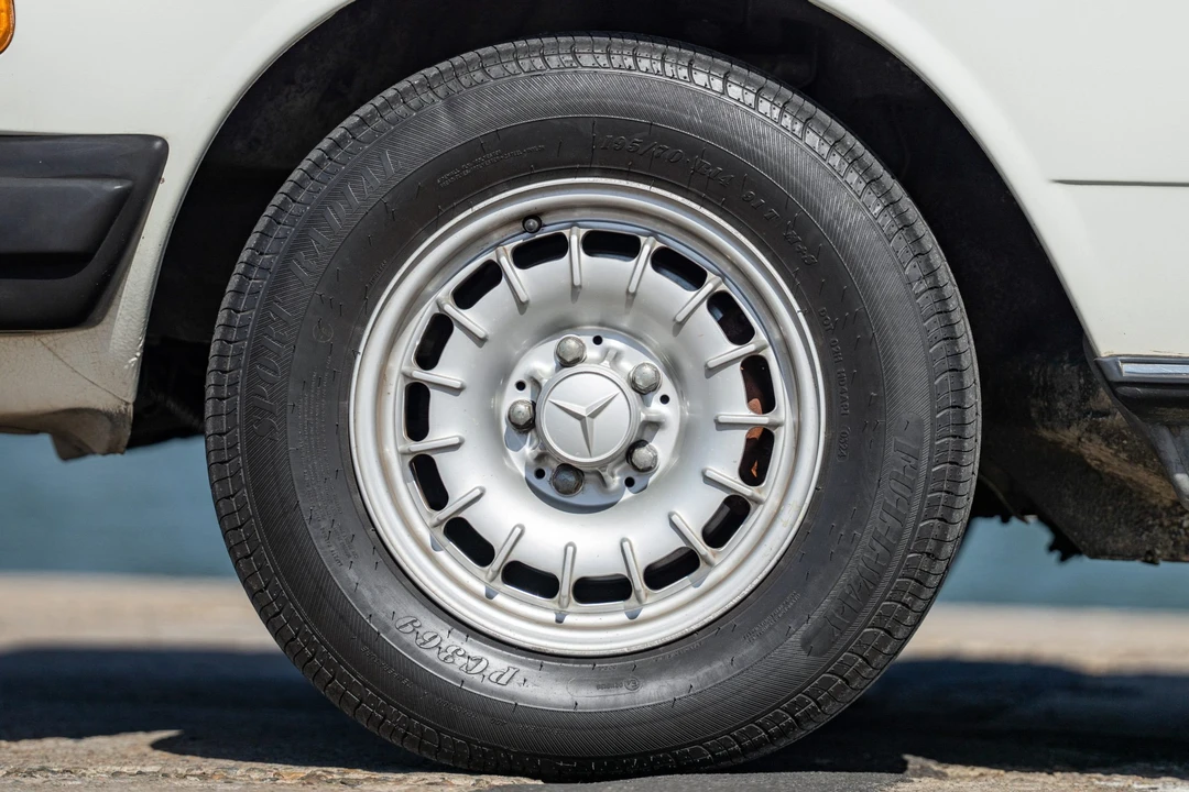 1985 Mercedes-Benz W123 Coupe (C123) - Image 30 of 31