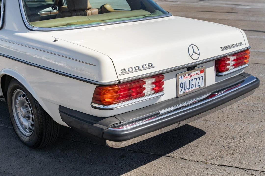 1985 Mercedes-Benz W123 Coupe (C123) - Image 13 of 31