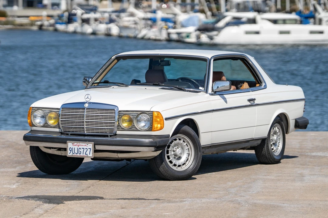 1985 Mercedes-Benz W123 Coupe (C123) - Image 2 of 31