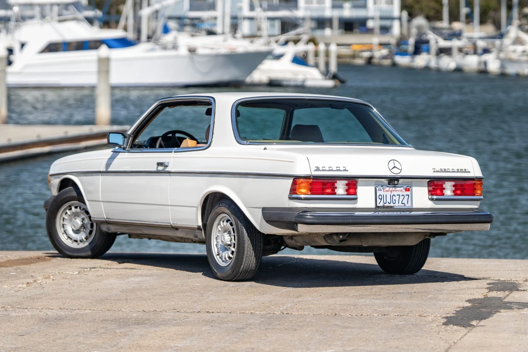 1985 Mercedes-Benz W123 Coupe (C123) - Image 9 of 31