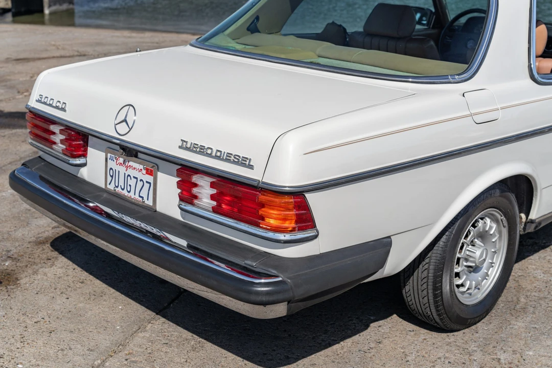 1985 Mercedes-Benz W123 Coupe (C123) - Image 14 of 31