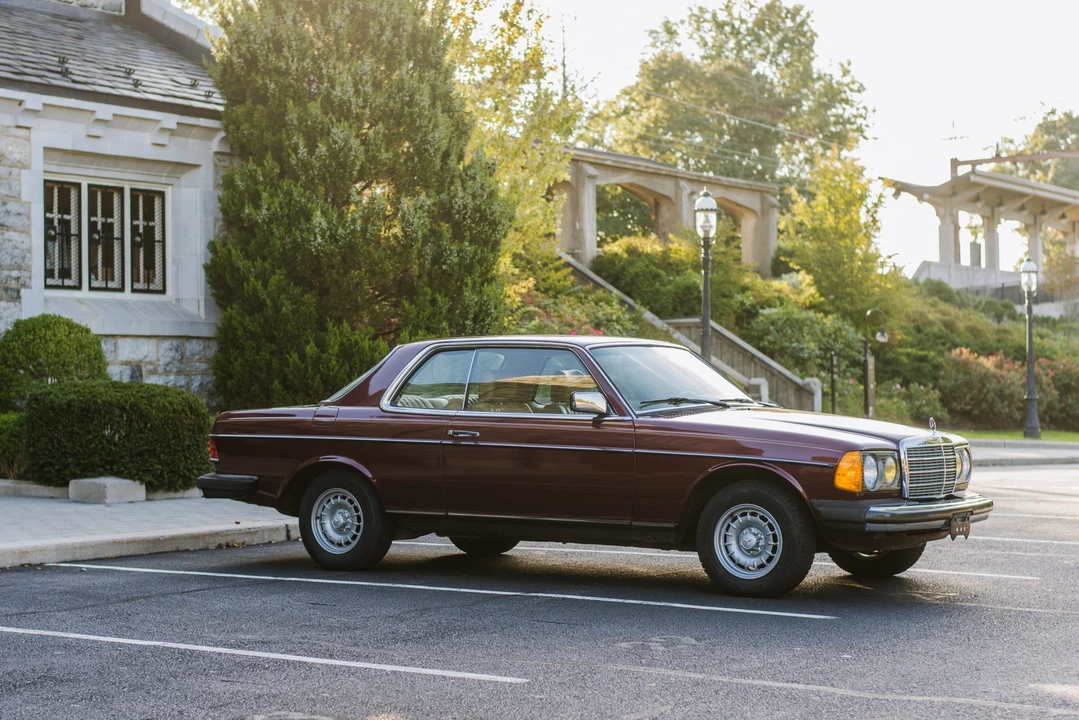 1985 Mercedes-Benz W123 Coupe (C123) - Image 11 of 31