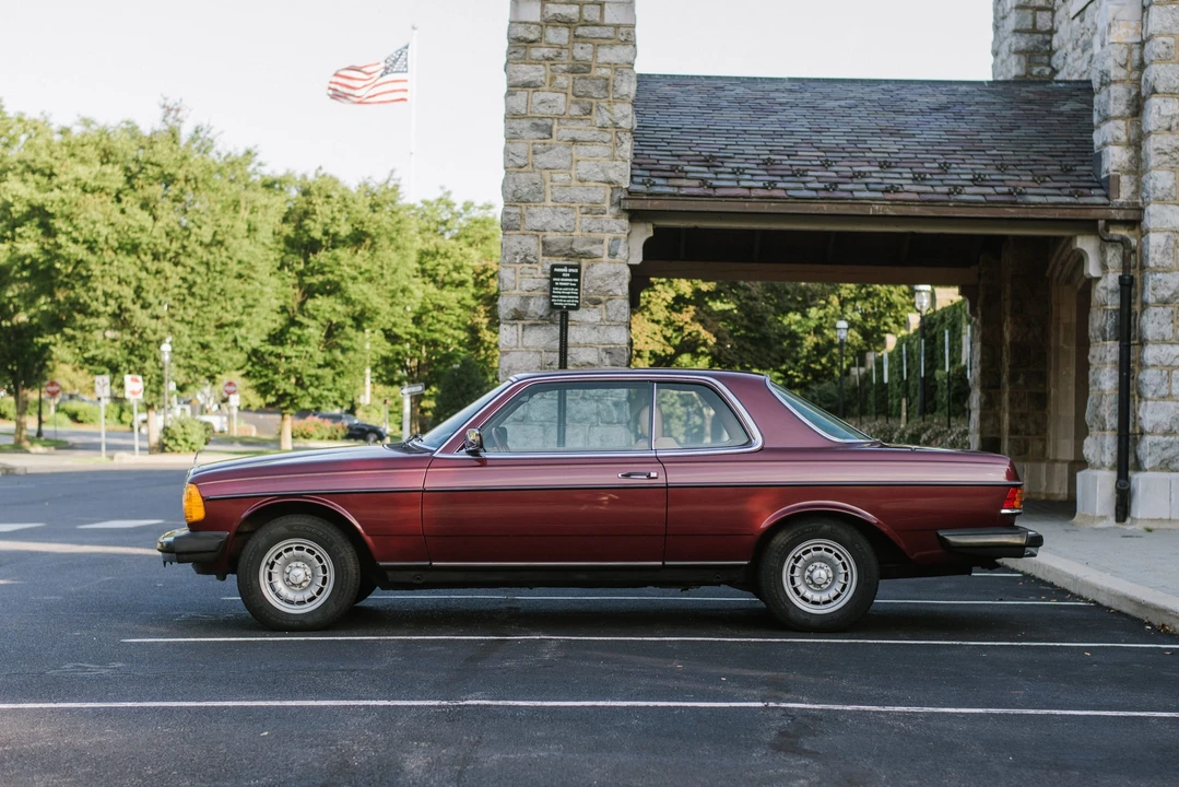 1985 Mercedes-Benz W123 Coupe (C123) - Image 7 of 31