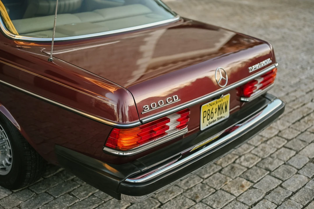 1985 Mercedes-Benz W123 Coupe (C123) - Image 29 of 31
