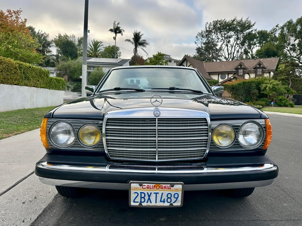 1985 Mercedes-Benz W124 E-Class - Image 7 of 31