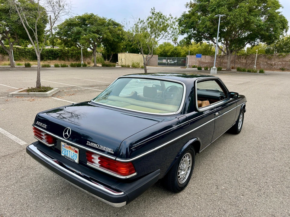 1985 Mercedes-Benz W124 E-Class - Image 26 of 31