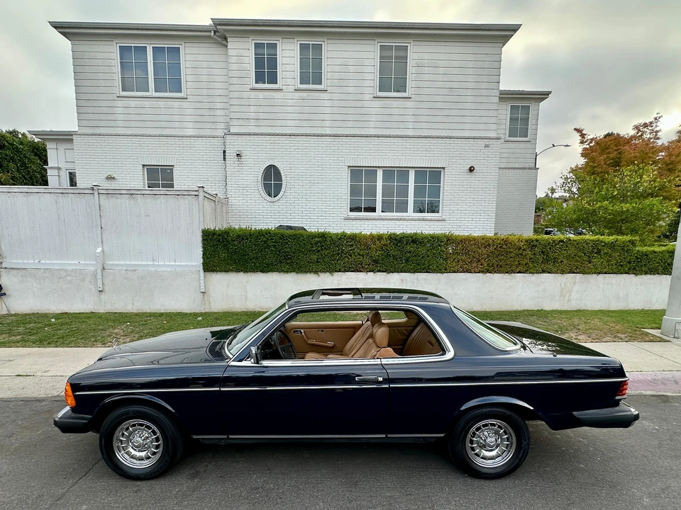 1985 Mercedes-Benz W124 E-Class - Image 16 of 31