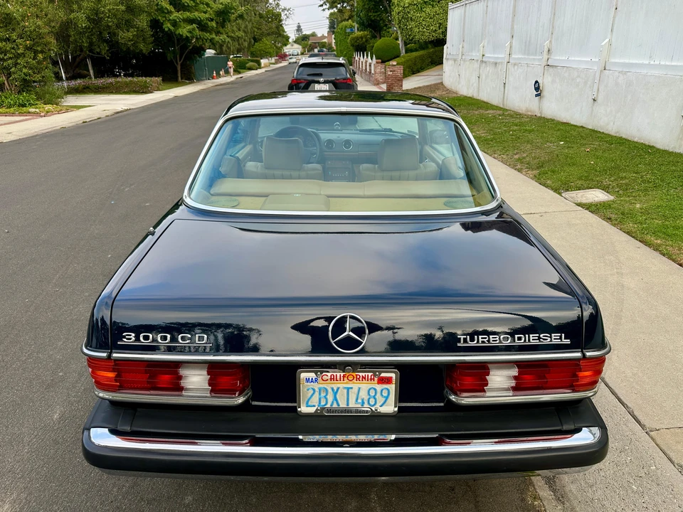 1985 Mercedes-Benz W124 E-Class - Image 25 of 31