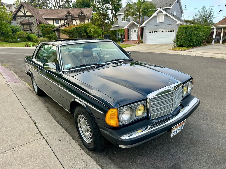 1985 Mercedes-Benz W124 E-Class - Image 31 of 31