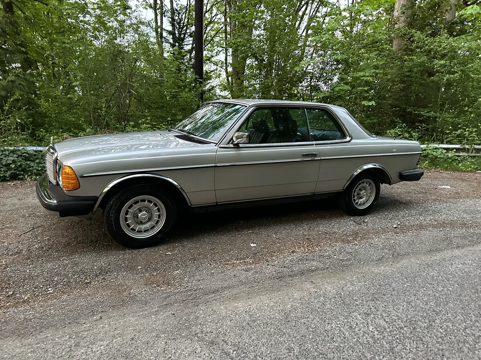 1985 Mercedes-Benz W124 E-Class - Image 10 of 31