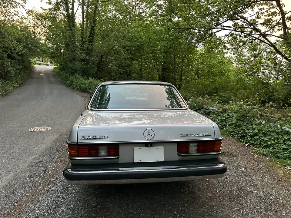 1985 Mercedes-Benz W124 E-Class - Image 14 of 31