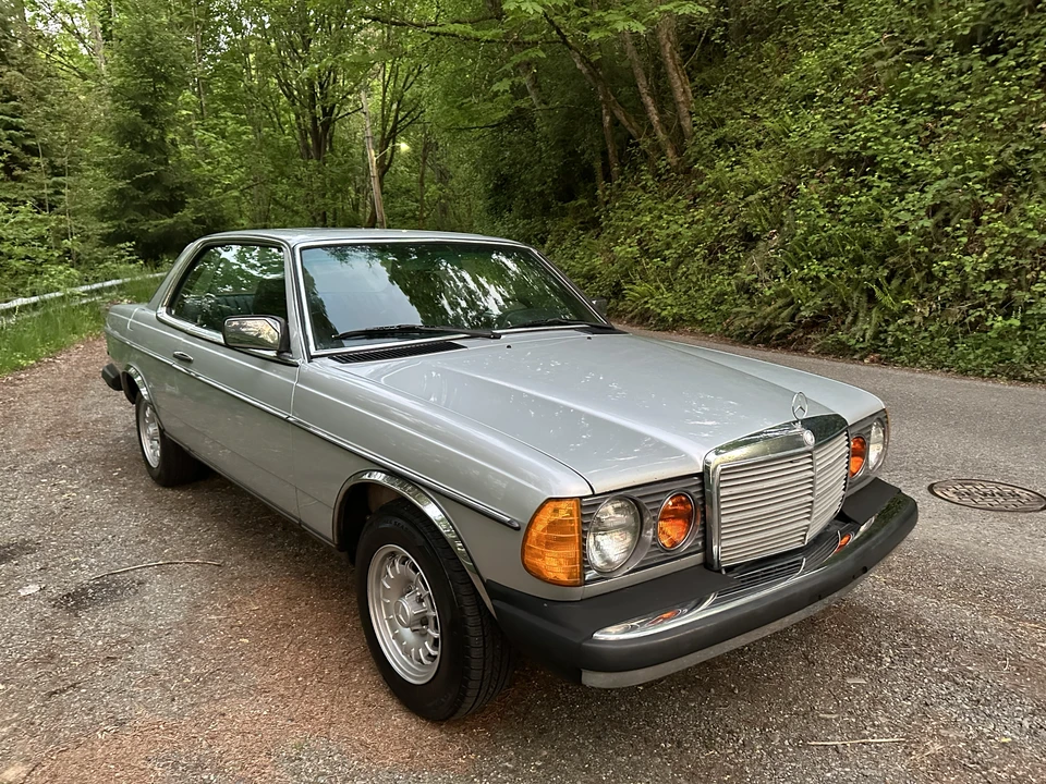1985 Mercedes-Benz W124 E-Class - Image 18 of 31