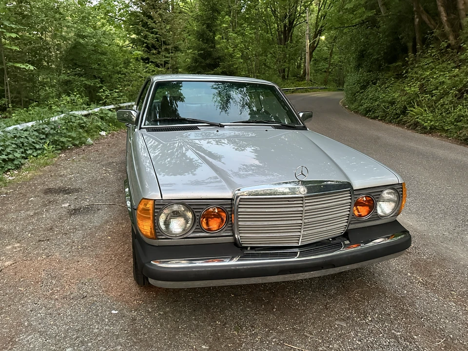 1985 Mercedes-Benz W124 E-Class - Image 20 of 31