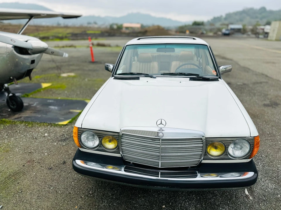 1985 Mercedes-Benz W124 E-Class - Image 6 of 31