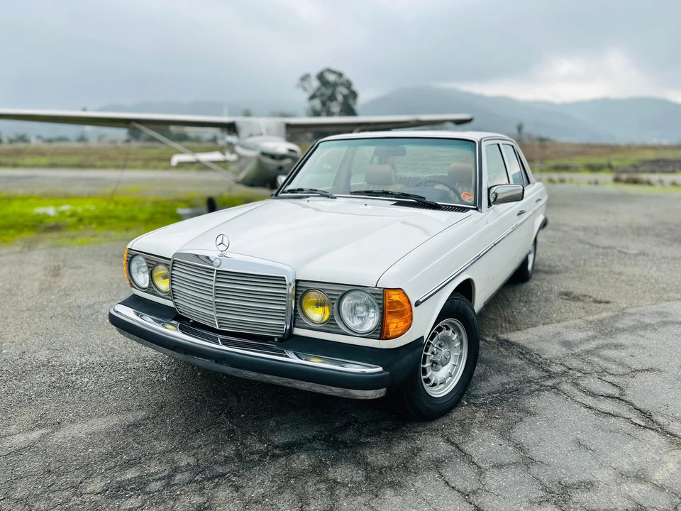 1985 Mercedes-Benz W124 E-Class - Image 8 of 31