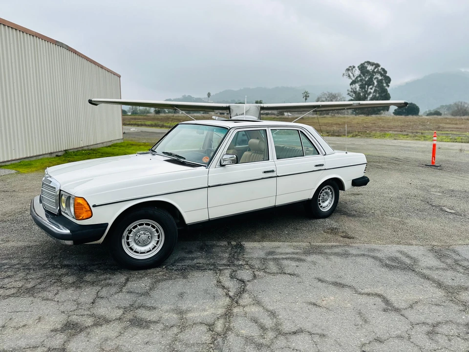 1985 Mercedes-Benz W124 E-Class - Image 14 of 31